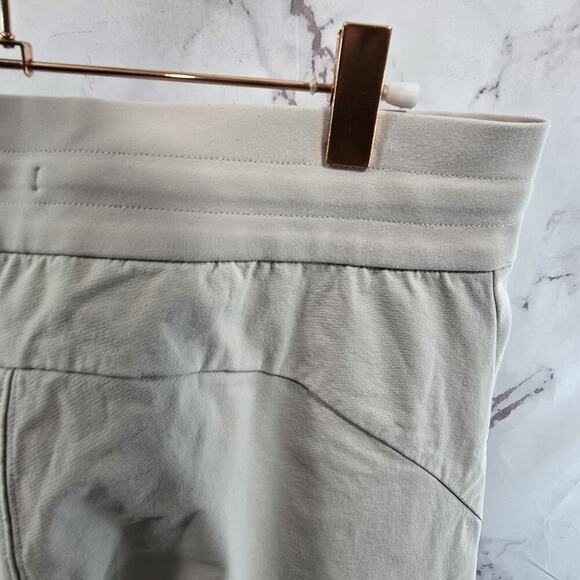 Athleta Pants Womens 4 Headlands Hybrid Jogger Trek Gray White High Rise - Picture 11 of 12